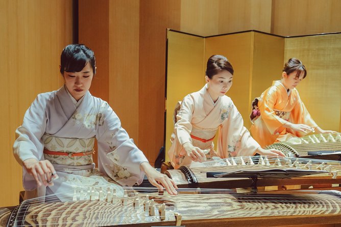 Traditional Japanese Music ZAKURO SHOW in Tokyo - The Program Flow: Ancient, Modern, and a Western Cover