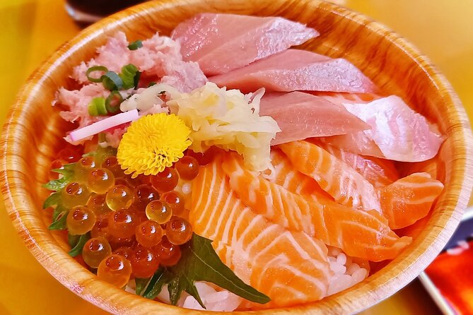 Tsukiji Food Strolling and Hama Rikyu Garden Walking Tour - Stop 3: Hama-rikyu Gardens (Included Entry, Seasonal Beauty)