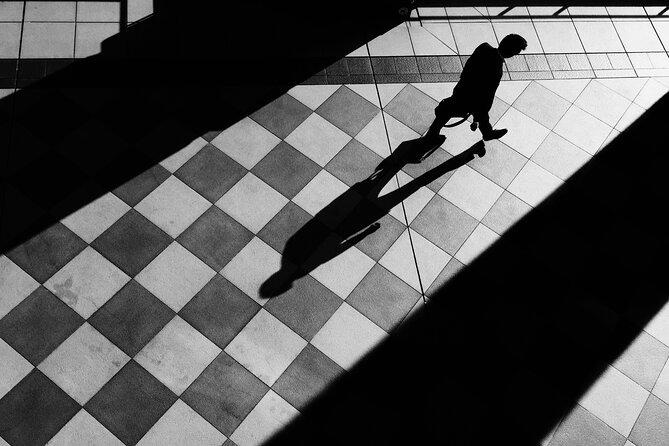 Urban Geometry with Laurence Bouchard - Tokyo International Forum and Yurakucho: reflective depth and graphic framing