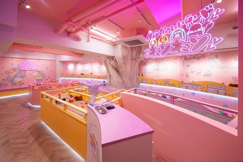 Very popular in Harajuku♡Animal petting zoo - The Four-Animal Lineup: How to Choose Your Moment