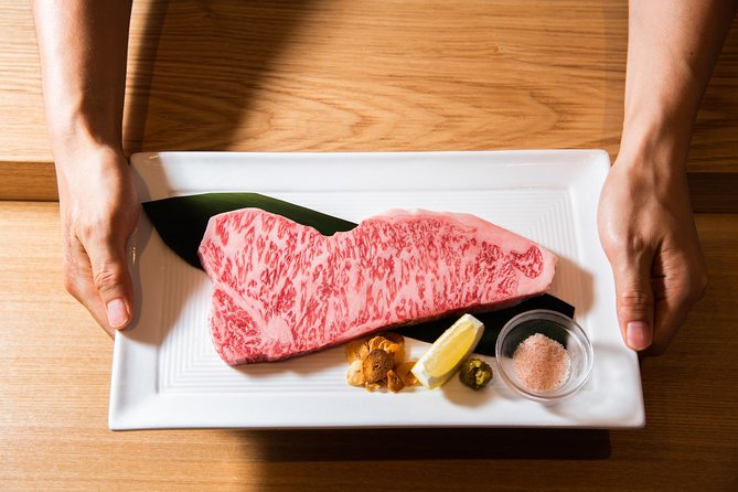 Wagyu & Sake Pairing in Shinjuku – Steak, Shabu-Shabu & More - Arriving at Ushinobi Shinjuku: The Aperitif and the Quick Sake + Wagyu Lesson