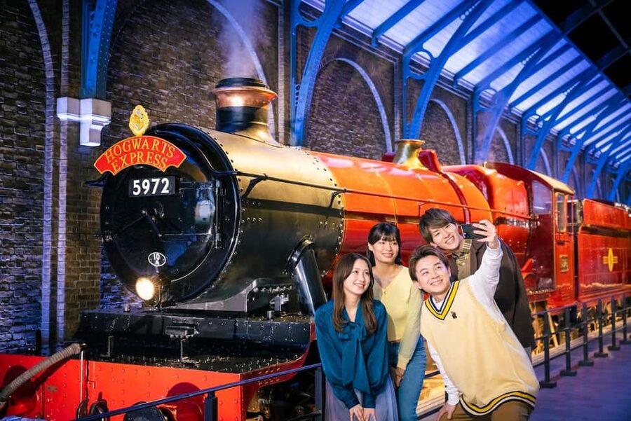 Warner Bros. Studio Tour Tokyo – The Making of Harry Potter - Getting There and Checking In at Toshimaen (Don’t Miss Your Time Slot)
