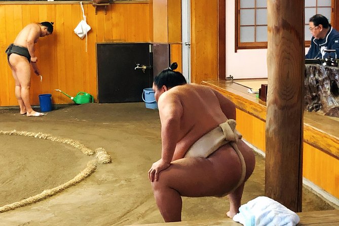 Watch Sumo Morning Practice at Stable in Tokyo - Meeting near Ryogoku: the part that makes or breaks your morning