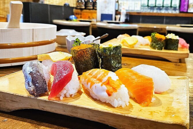 Yokohama: Manga/Anime Art & Cooking Experience in a Tatami Room - Tatami Room Dining: Sweets, Shochu, Beer, and Conversation