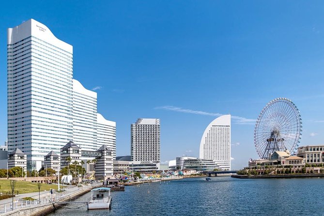 Yokohama Private Arrival Transfer : Tokyo Hotels to Yokohama Port or Hotels - From Hotel Pickup to Osanbashi Pier: What the Drive Feels Like